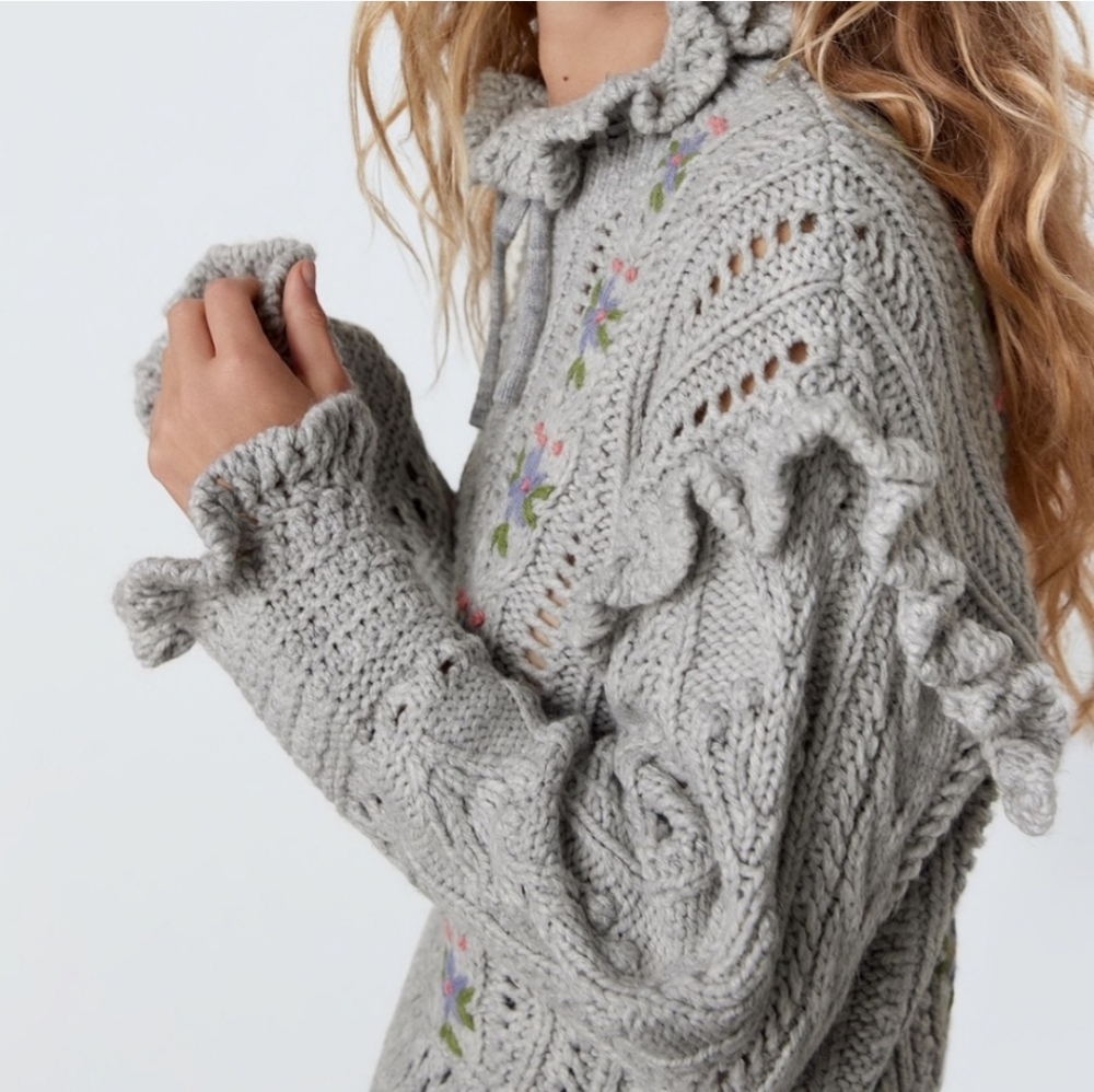 Zara Embroidered Floral Cottagecore Oversized Sweater Ruffle Sleeves Medium - Picture 9 of 15